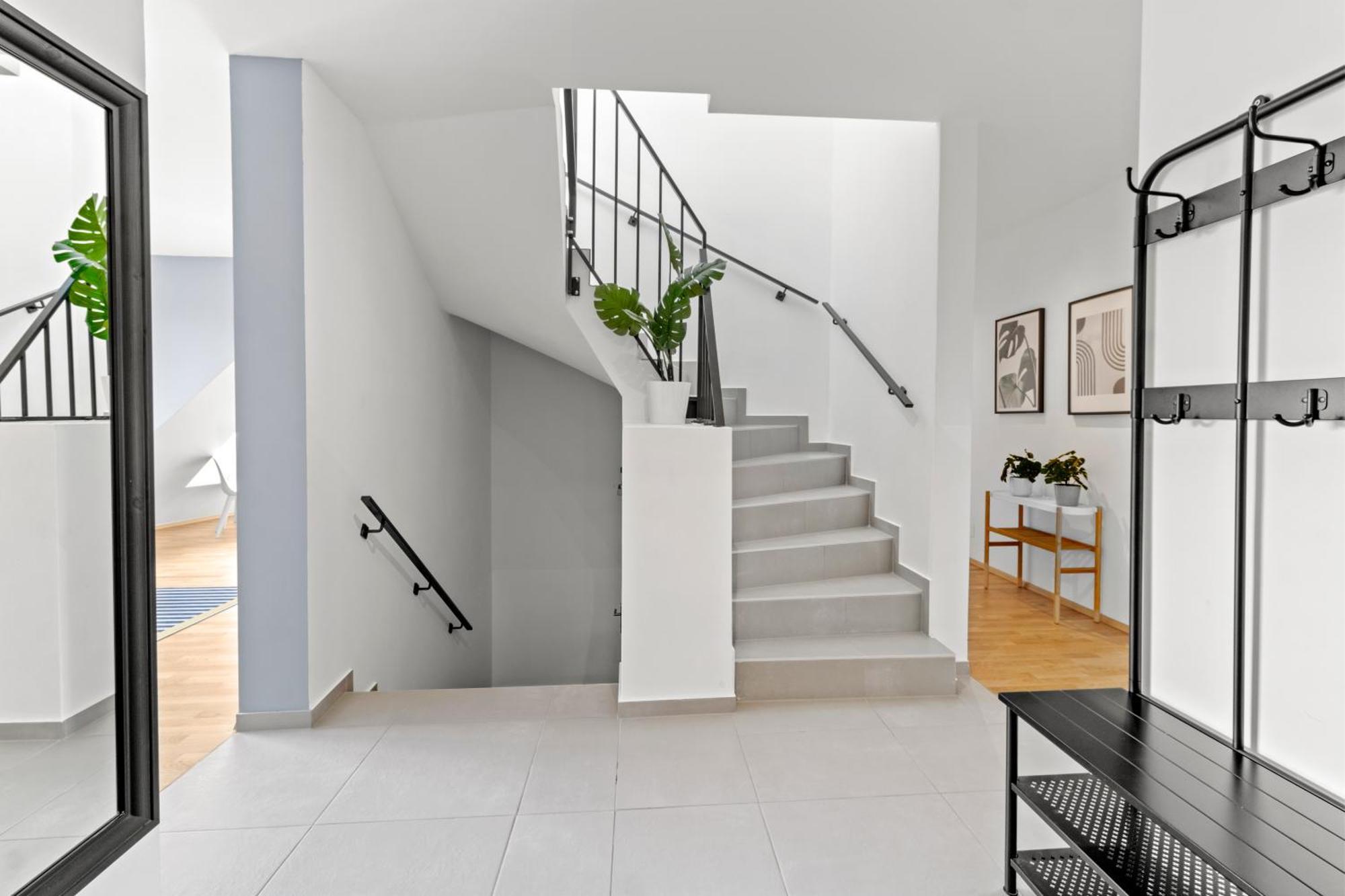 1 Min To Public Transport - 3 Min To Supermarket And Pharmacy - On-site Parking For 19,90 Eur * Wien