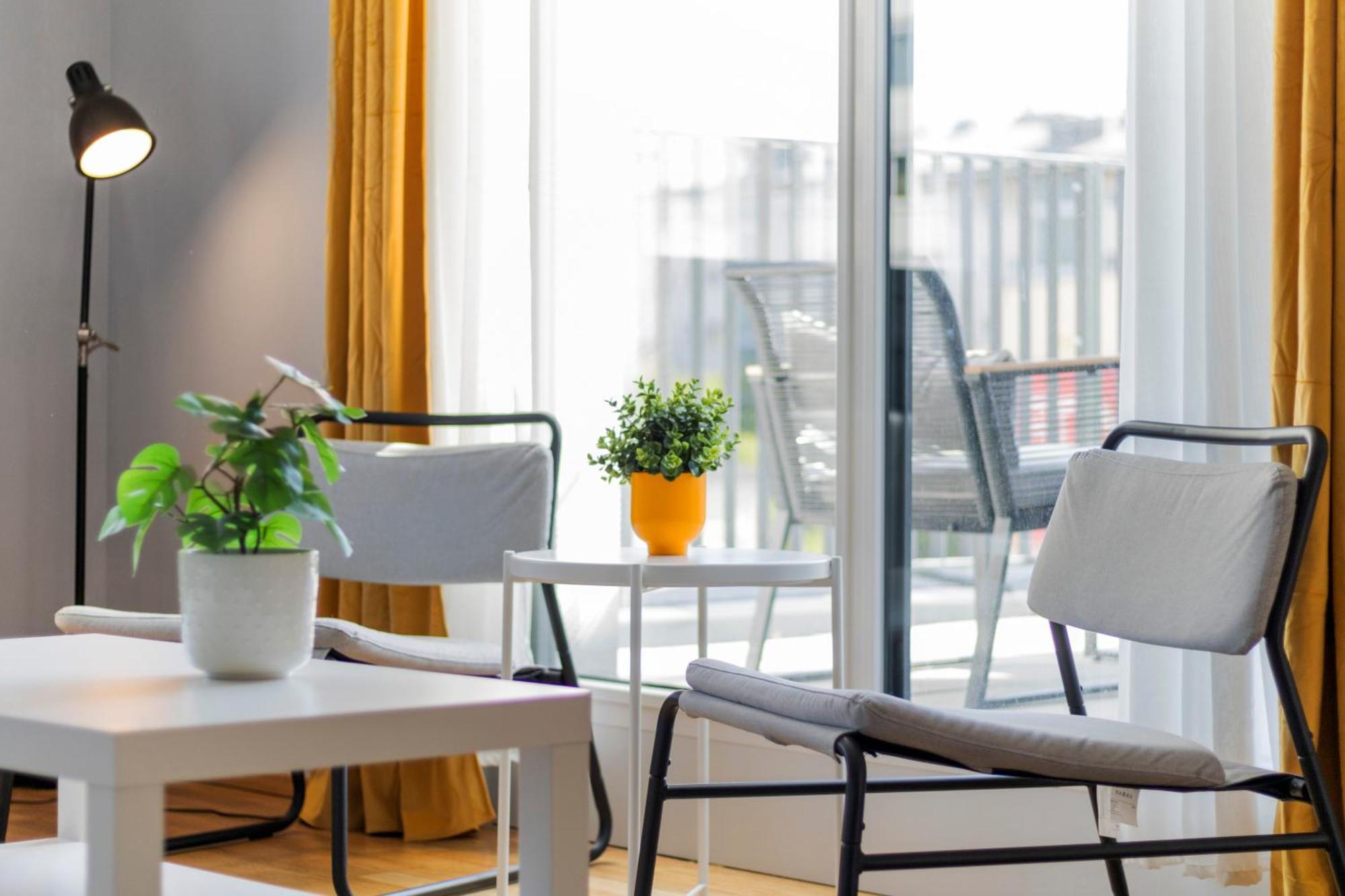 1 Min To Public Transport - 3 Min To Supermarket And Pharmacy - On-site Parking For 19,90 Eur Apartment Wien